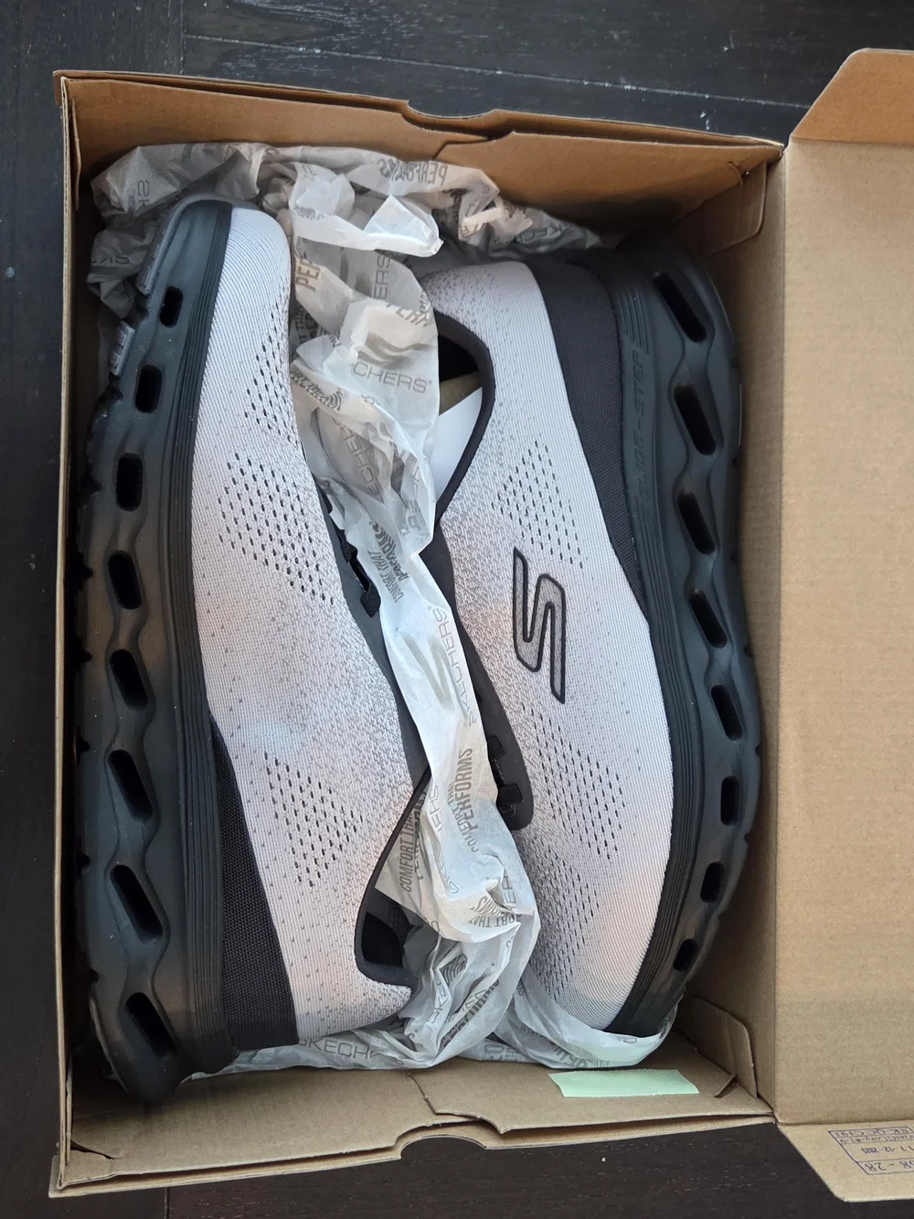 Skechers GOwalk Men's Gray and Black Walking Sneakers Size 11 Extra Wide Fit